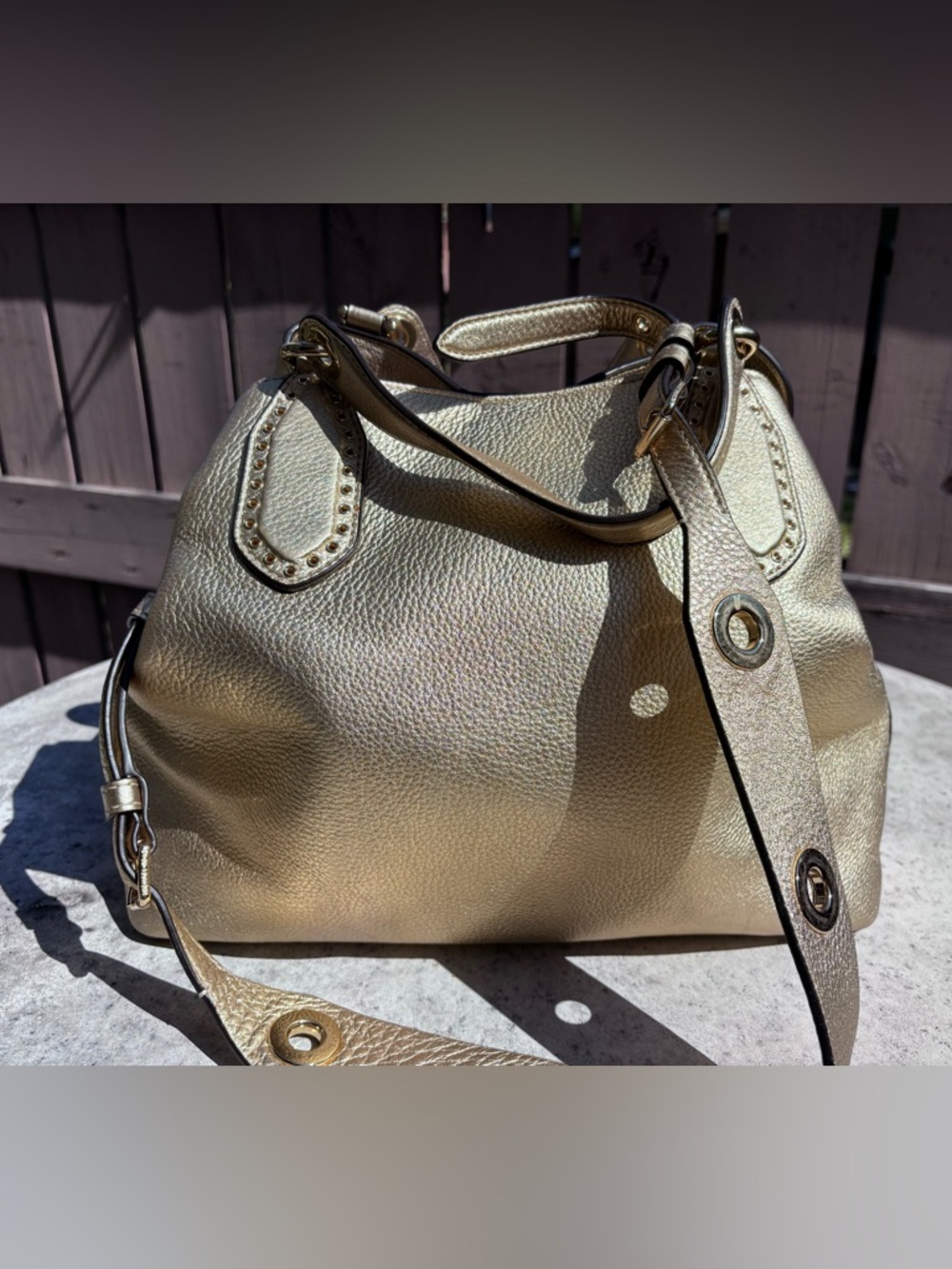 🎉NWT🎉 Metallic Gold Leather Tote Bag with Tassel - Picture 6 of 15